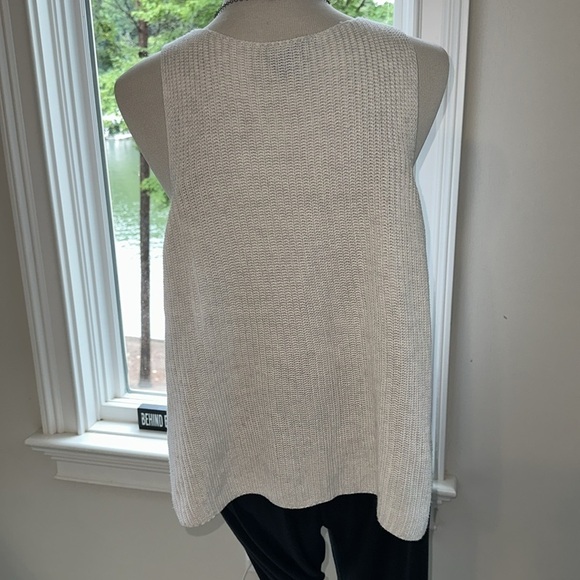 Eileen Fisher Ribbed V-neck Sweater Tank, S/P, EUC - Picture 4 of 7